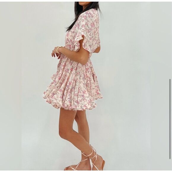 TALULAH Belted Coquette Glam Floral Bouquet Print Swing Mini Dress Sz Medium - Picture 4 of 7